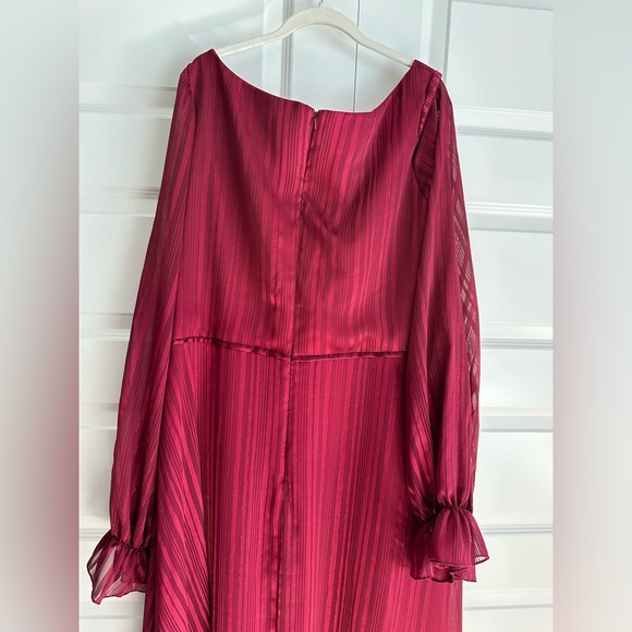 Mac Duggal Stripe Long Sleeve Faux Wrap Bishop Sleeve Gown NWT - Picture 8 of 9